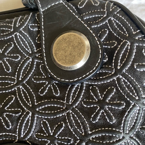 Alexander McQueen Black Large Shoulder Bag - Picture 10 of 15